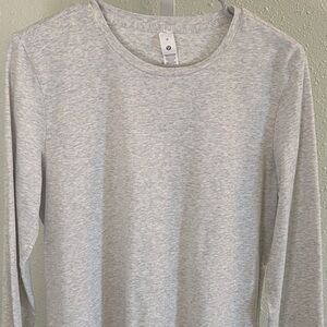 Lululemon Athletica Heather Gray Long Sleeve Top